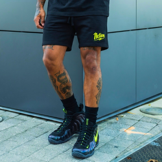 Active Embroidered Short