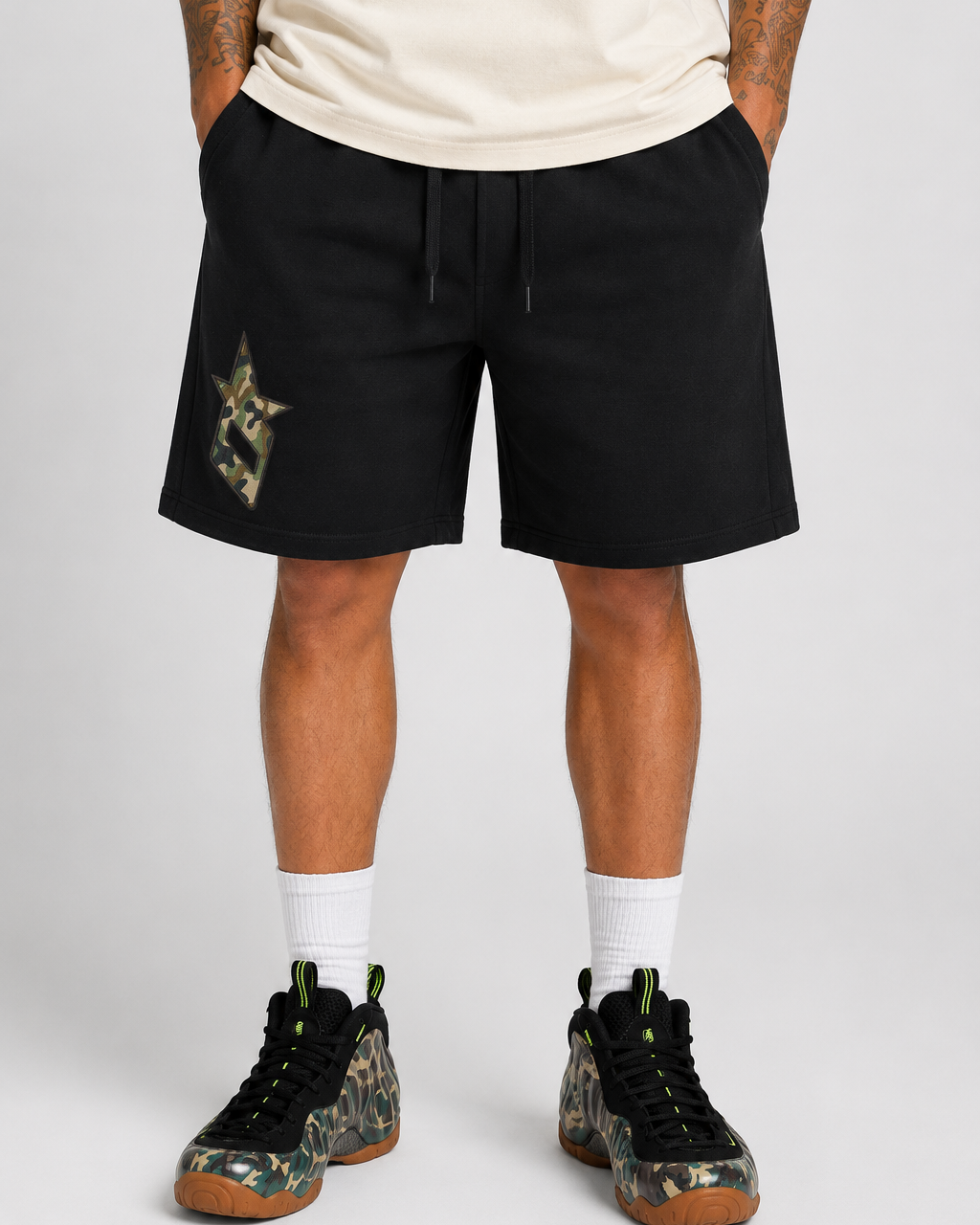 Camo O Star Embroidered Shorts