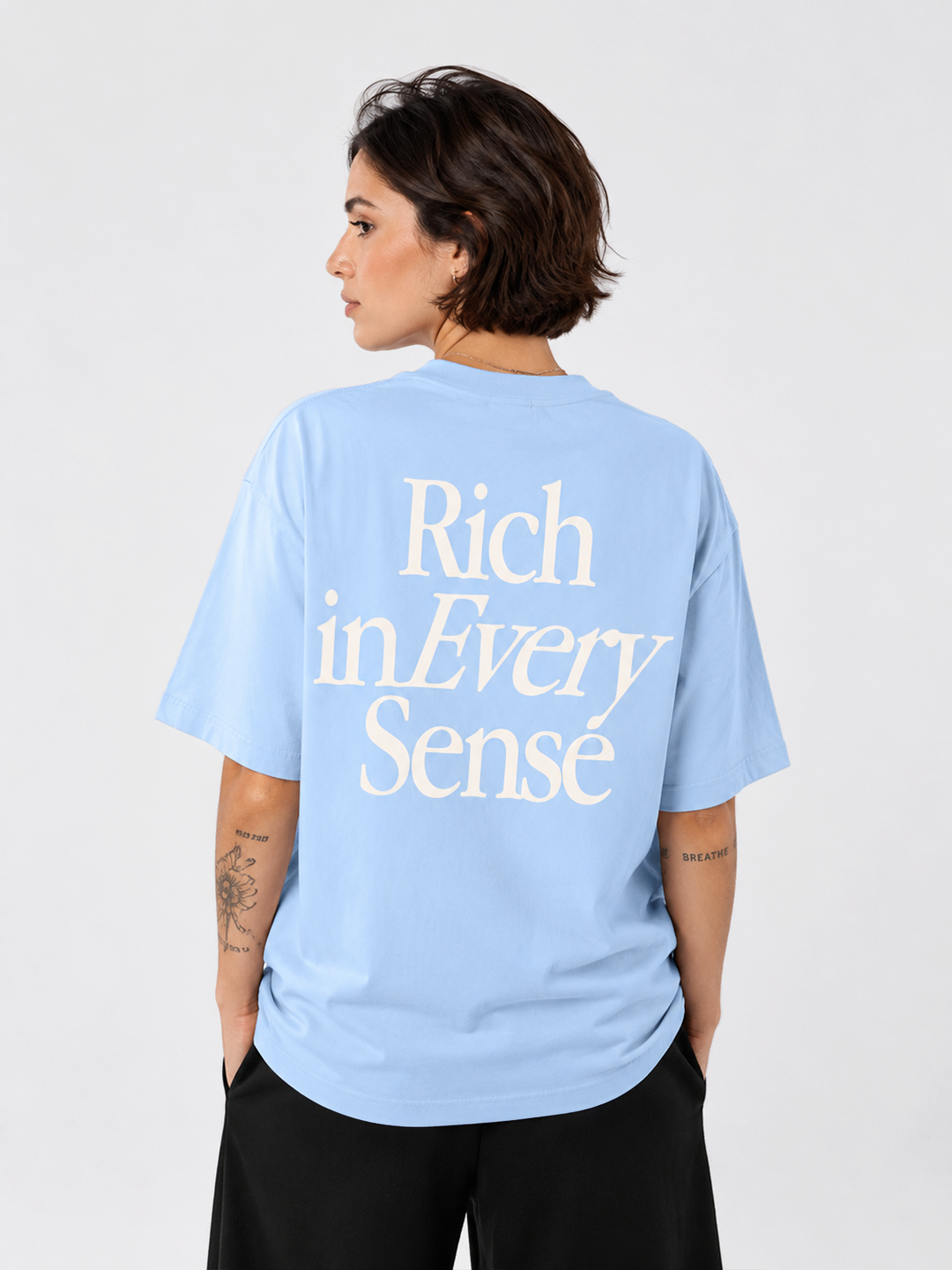 Rich Mom Ultra Heavyweight T-Shirt - Sky Blue